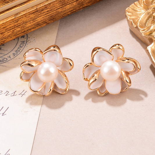 Elegance of Pearl Grace